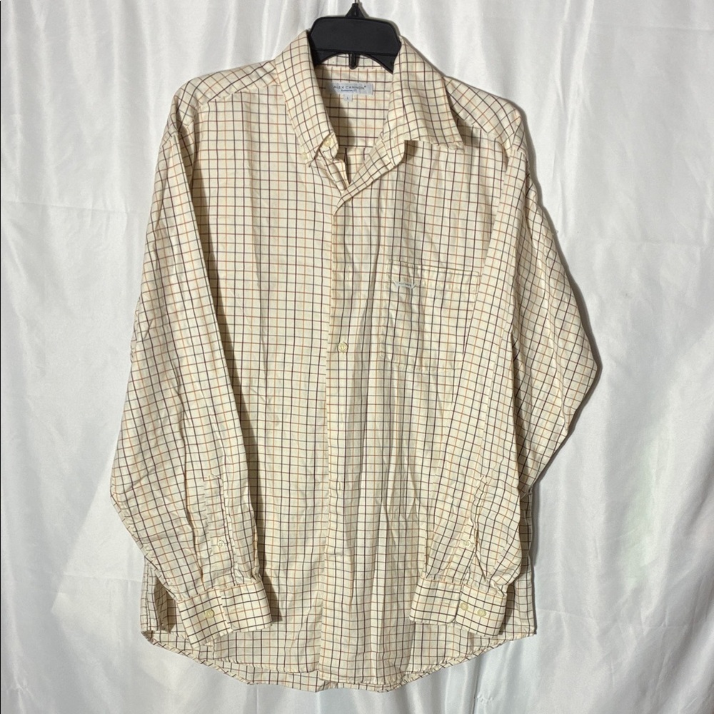 Alex Cannon men’s size large long sleeve
Shirt is perfect for casual affairs
